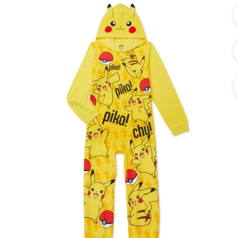 Pokemon pikachu Exclusive Hooded Pajama Blanket
Sleeper Sizes 10-12